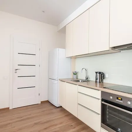 Sunny Vibes Modern & 1br 아파트